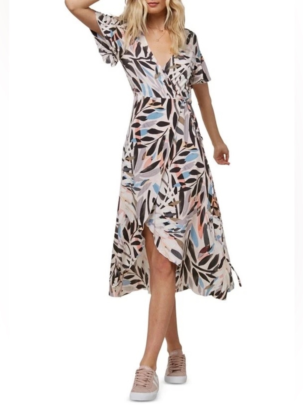 NWT. O'Neill Multicolor Abstract Leaf-Print Fabric. LARGE